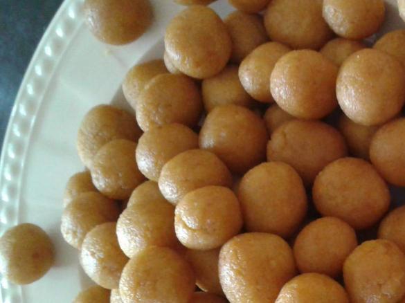 Zwiebackklöße für Hühnersuppe