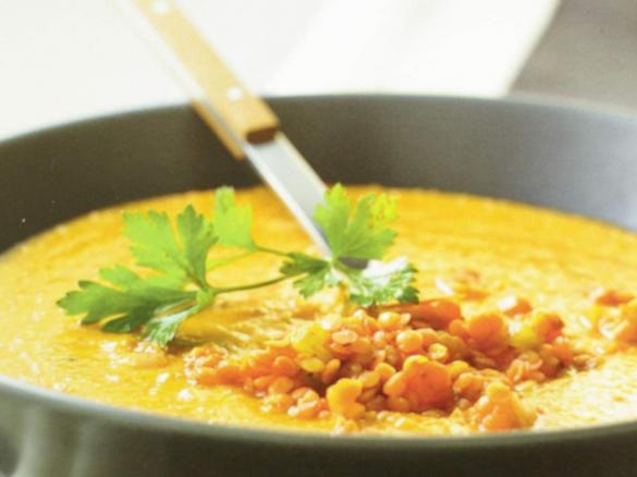 Suppe aus roten Linsen (vegan)
