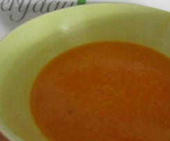 Möhren-Suppe mit frischem Ingwer