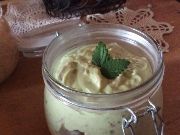 Leichter Avocado Aufstrich