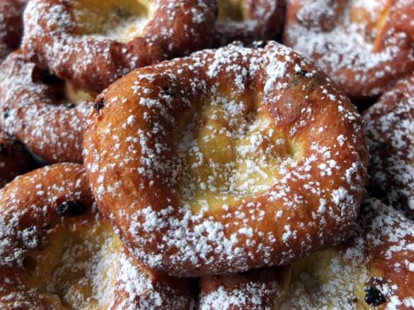 Krapfen, Auszogne, Vogerl, Faschingskiachal - bayerisches Gebäck