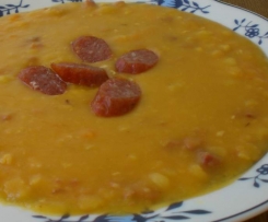 Gelbe Erbsensuppe
