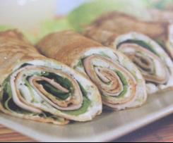 Vollkornpfannkuchen mit Schinken und Käsecreme