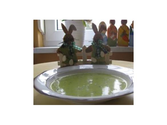 grünes Bärlauchsüppchen mit Creme fraiche WW