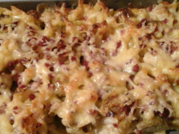 Rosenkohl-Blumenkohl-Nudelauflauf