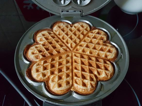 Waffeln mit Haselnüssen