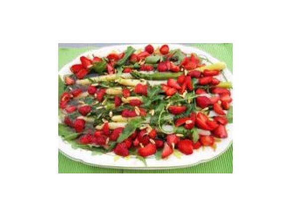 Spargel-Erdbeer-Salat