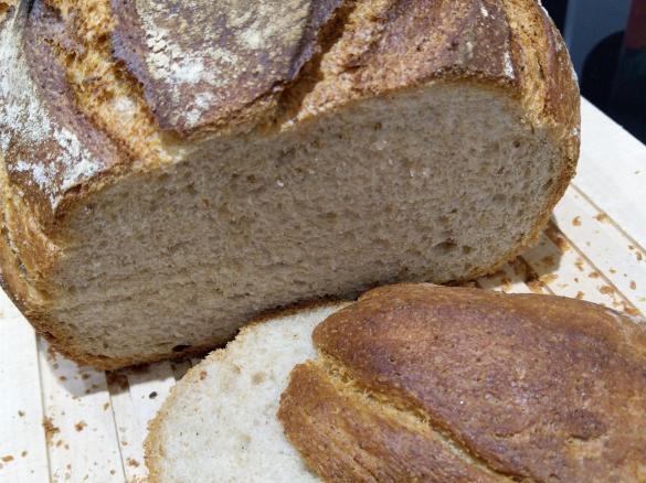 Bauernbrot mit Dinkel