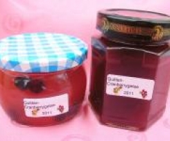 Quittengelee mit Cranberrys
