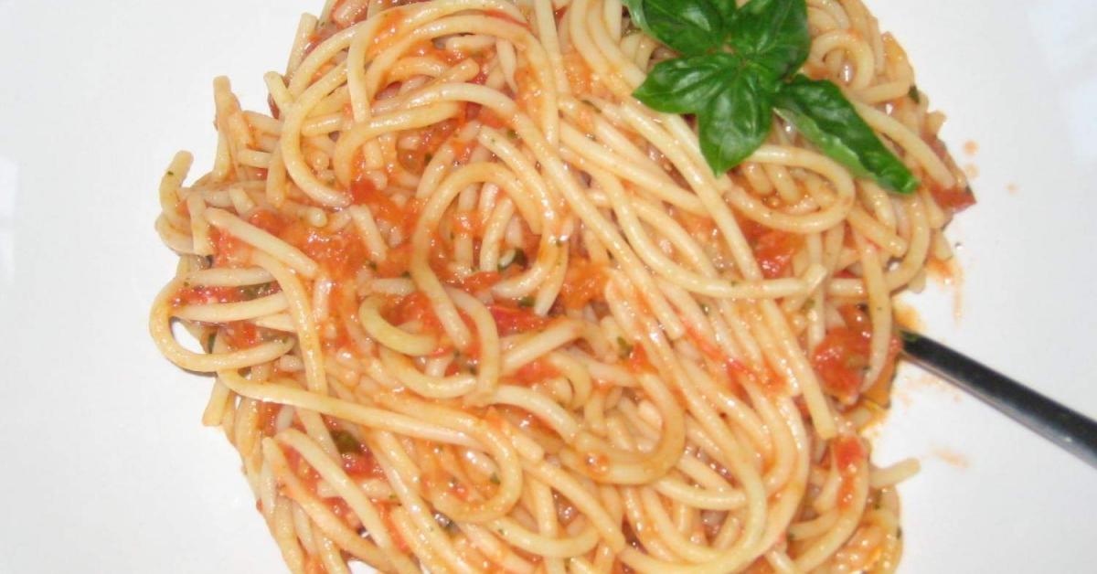 Spaghetti mit Bruschettasoße von fischertwins1A. Ein Thermomix® Rezept ... Spaghetti mit Bruschettasoße von fischertwins1A. Ein Thermomix® Rezept ...