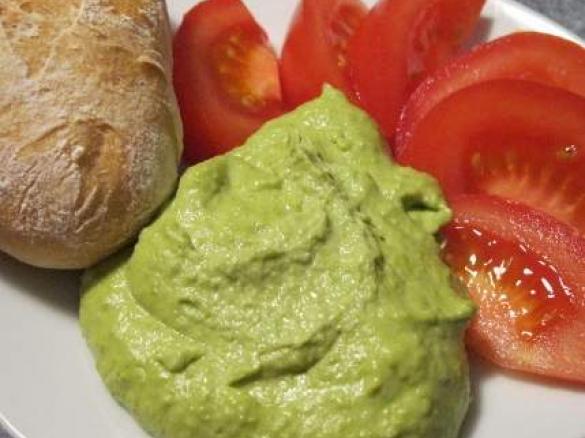 Hoummus von grünen Erbsen 