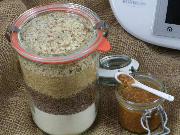 Brownie-Mix (Backmischung) mit salziger Karamellsauce