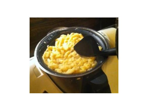 Spätzle kochen im Thermomix mit Hilfe der TPC Gebäckpresse