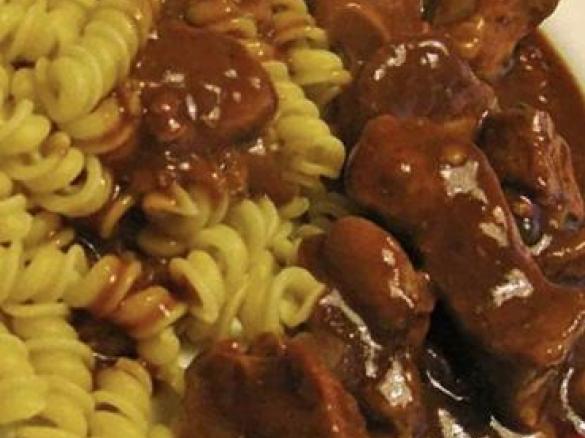 Weinkeller Rindergulasch