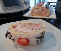 Erdbeerrolle, Biskuitrolle mit Erdbeerfüllung