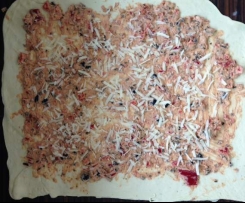 Gefülltes Pizzabrot