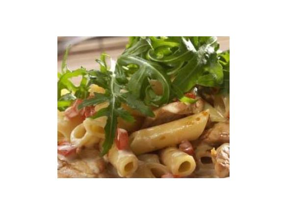 Hähnchen in Limettenmarinade an Nudel-Paprika-Topf