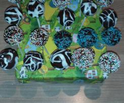 Variation Vanille Cake Pops mit Schokotropfen - aus dem Cakepop Maker