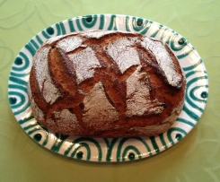 Variation von Dinkel-Roggen Brot 