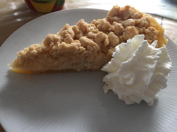 Apfelkuchen mit Schmand und Streusel