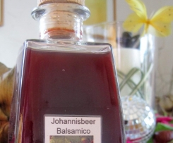 Variation von Johannisbeer Balsamico