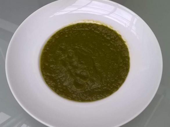 Radieschenblätter-Möhren-Süppchen