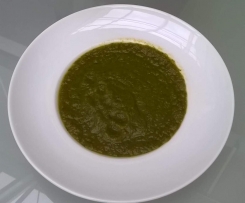 Radieschenblätter-Möhren-Süppchen