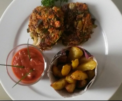 Hack-Gemüsepflanzerl  mit Ofenpommes 