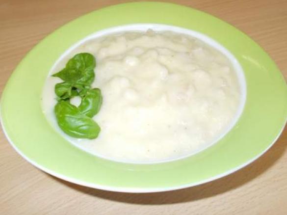 Sellerie Apfel Suppe mit Ebly Sonnenweizen