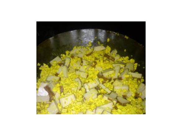 VEGAN -->Rührei mit Bacon!  ...ganz ohne Tier!  ;@) Rührtofu mit Speck!  vegetarisch deftig! Suuuuuper lecker!