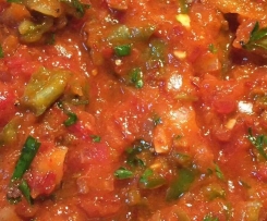 Antep Ezmesi (türk. scharfe Gemüse-Salsa)