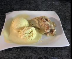 Apfel-Walnuß-Gratin mit Vanilleeis