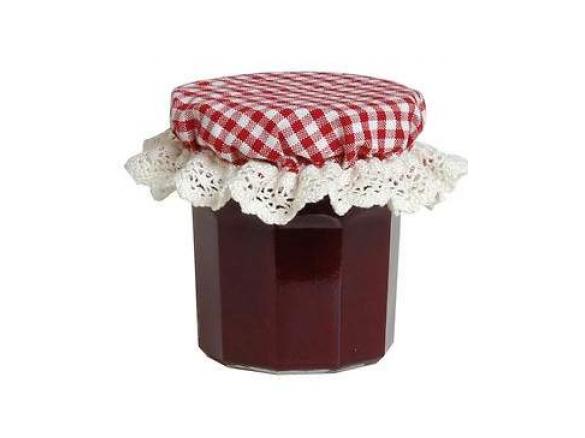 Schwarze Johannisbeer Konfitüre mit gelben Himbeeren und evtl. einem Schuss Amaretto