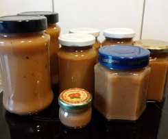 Rhabarber-Bananen-Erdbeer-Vanille Konfitüre mit wenig Zucker