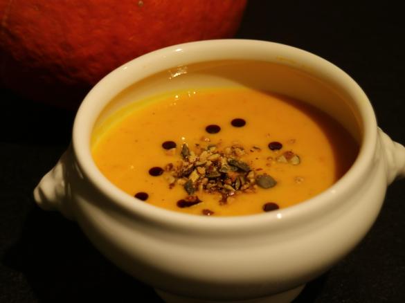 Kürbissuppe mit Orangensaft