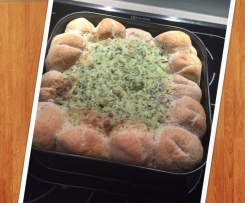 Spinatauflauf mit Brötchenrand