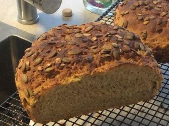 Sonnenblumenkernbrot