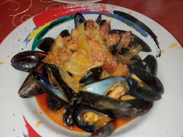 Muscheln mit Chorizo