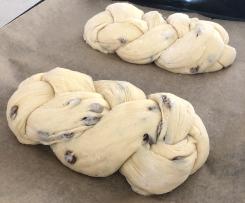 Fluffiger Hefezopf mit oder ohne Rosinen