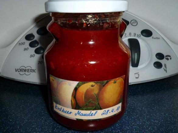 Erdbeermandel-Marmelade mit Amaretto