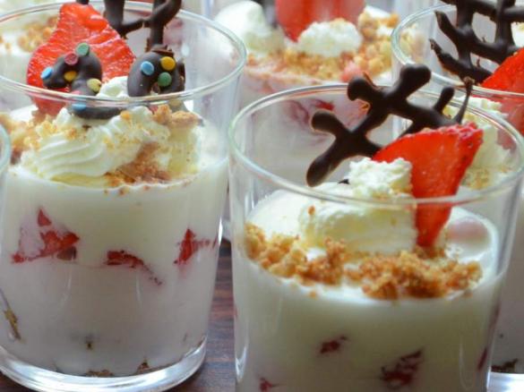 Erdbeer-Cantuccini-Creme a la Rita