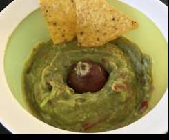 Fruchtige Guacamole