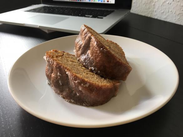 Apfelmus-Joghurt-Gugelhupf SUPER SAFTIG