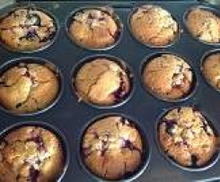 Vanillemuffin mit Kirschen