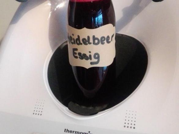 Heidelbeeressig (Blaubeeressig)