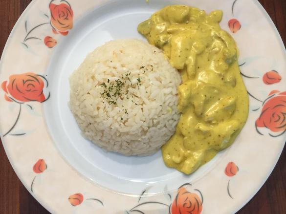 Hähnchengeschnetzeltes mit Champignons und Churrysauce