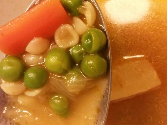 Klare Erbsensuppe von Schwiegermama