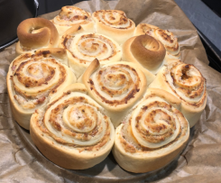 Käse-Schinken-Rosettenkuchen