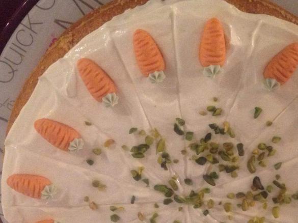 Saftige Rüblitorte mit Frischkäse-Limetten Topping