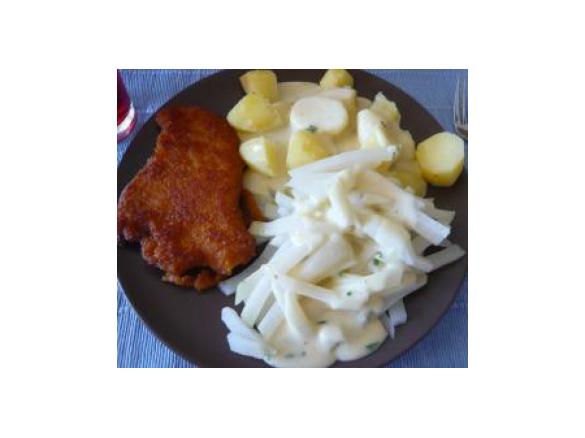 Kohlrabigemüse mit Kartoffeln und heller Soße